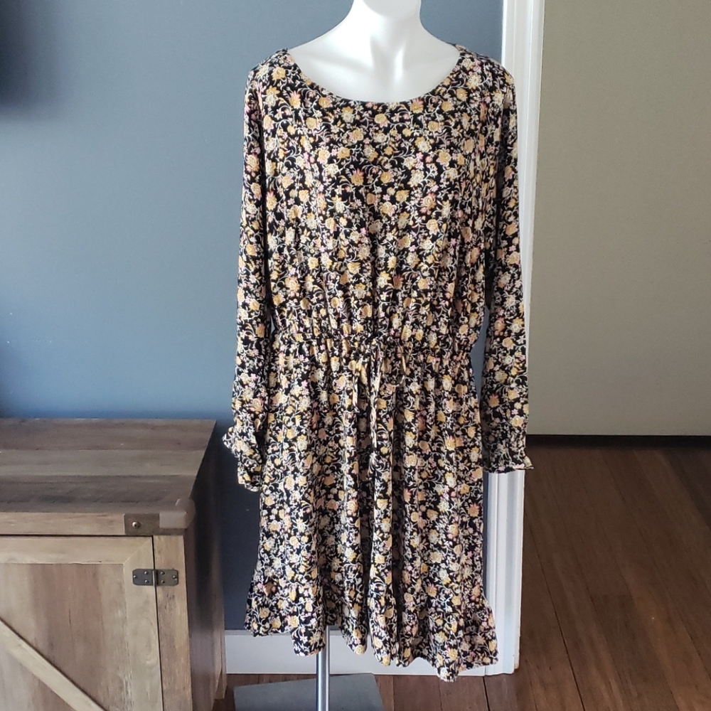Loft Plus Floral Long Sleeve Dress